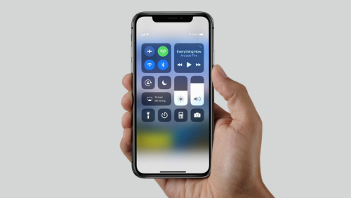 Ngày phát hành iPhone X có thể bị hoãn lại tới tháng 12