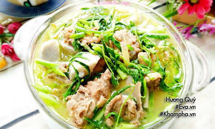 Thịt vịt hầm khoai sọ rau rút hấp dẫn cho ngày cuối tuần có mưa