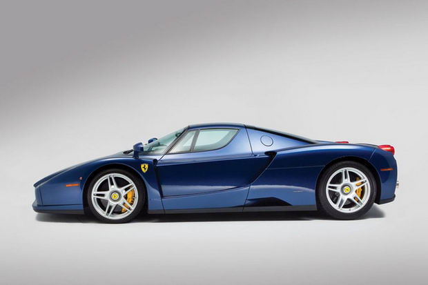 ferrari enzo mau xanh 