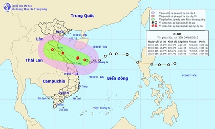 Áp thấp nhiệt đới tăng cấp, Thanh Hóa - Quảng Ngãi đang mưa trắng trời