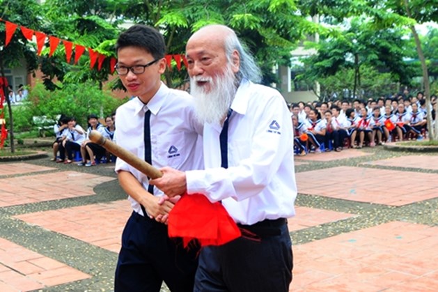 Linh cữu thầy Văn Như Cương sẽ được đưa qua trường Lương Thế Vinh tạm biệt học trò lần cuối