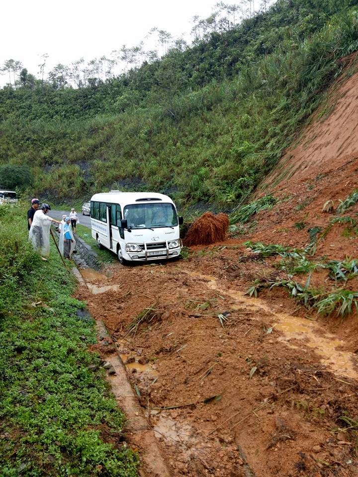lu quet o yen bai: 4 nguoi mat tich, 234 ngoi nha bi cuon troi hinh anh 3