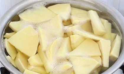 Mẹo hay khử mọi độc tố trong măng nhanh chóng mà đơn giản không ngờ