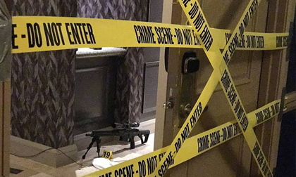Giây phút cảnh sát xông vào phòng tay súng Las Vegas