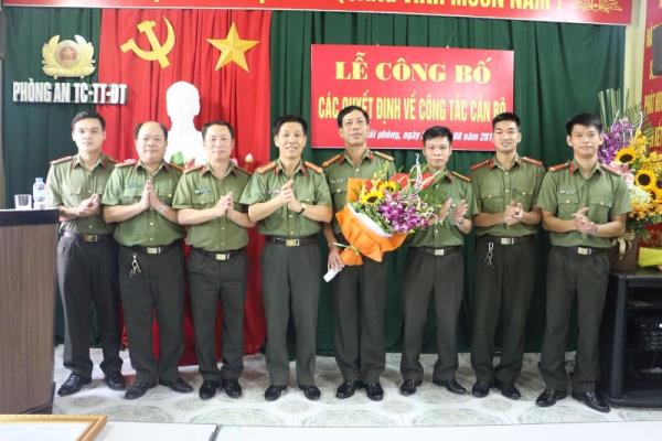 Nhóm đối tượng người nước ngoài lừa hàng tỷ đồng qua facebook - 1