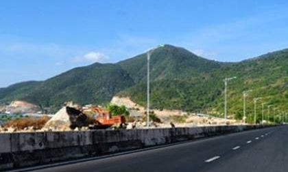 Đôi nam nữ bị cướp táo tợn khi đang tâm sự trên đèo Cù Hin