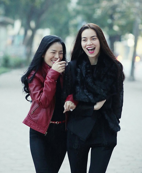ho ngoc ha le quyen (2)