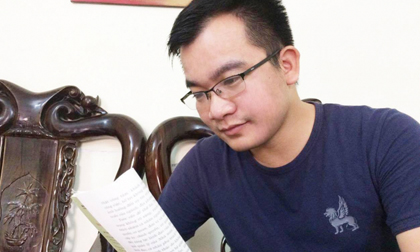 Bật khóc với những vần thơ tiễn biệt đau nhói tâm can gửi tới phóng viên Đinh Hữu Dư