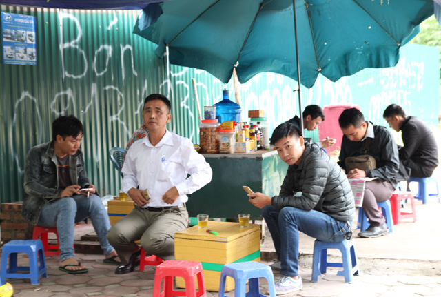 chum anh: ha noi lanh te tai, thanh nien 