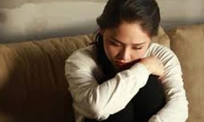Vợ bươn chải kiếm tiền xứ người để chồng lấy tiền nuôi bồ nhí