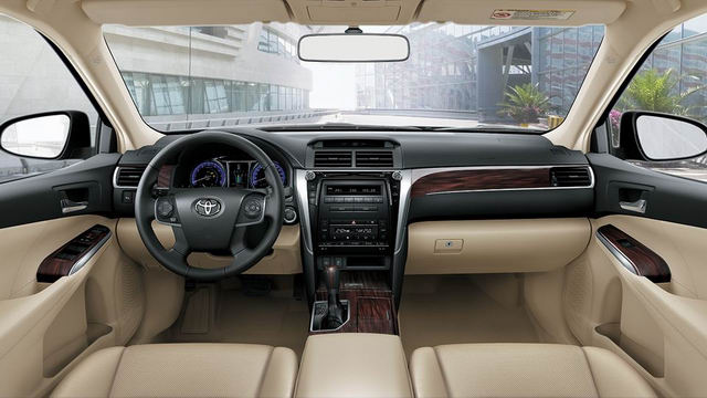 Toyota Camry 2017 vừa ra mắt đã giảm giá 50 triệu - 3