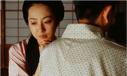 Chết lặng khi phát hiện hành động mờ ám của bố chồng cùng nhân tình