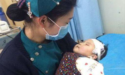 Chuyện mẹ bầu giận gia đình, cùng con gái 2 tuổi uống thuốc diệt cỏ tự tử qua lời kể bác sĩ cấp cứu