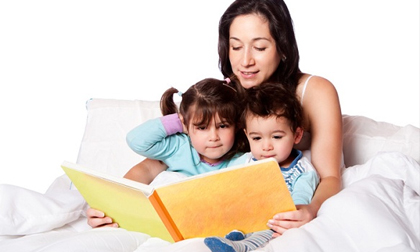 Bất ngờ với những lợi ích thần kỳ khi bố mẹ kể chuyện cho con