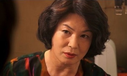 Mẹ chồng lục tung phòng ngủ của con dâu để làm chuyện ít ai ngờ