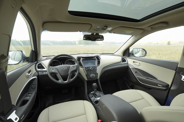 Hyundai Santa Fe 2017 ở Việt Nam hạ giá còn 898 triệu đồng - 2