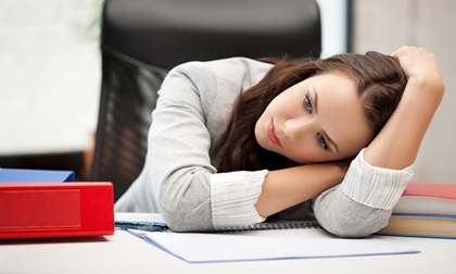 Bẽ mặt vì 'dính thính' của đồng nghiệp trong công ty