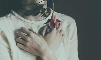 'Khi người yêu cũ gõ cửa...' bài viết phụ nữ nào cũng nên đọc để không phải lau nước mắt thêm lần nữa
