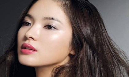 Nhìn 6 tướng nốt ruồi trên lông mày biết ngay sướng khổ giàu nghèo - không cần đi xem bói nữa nhé