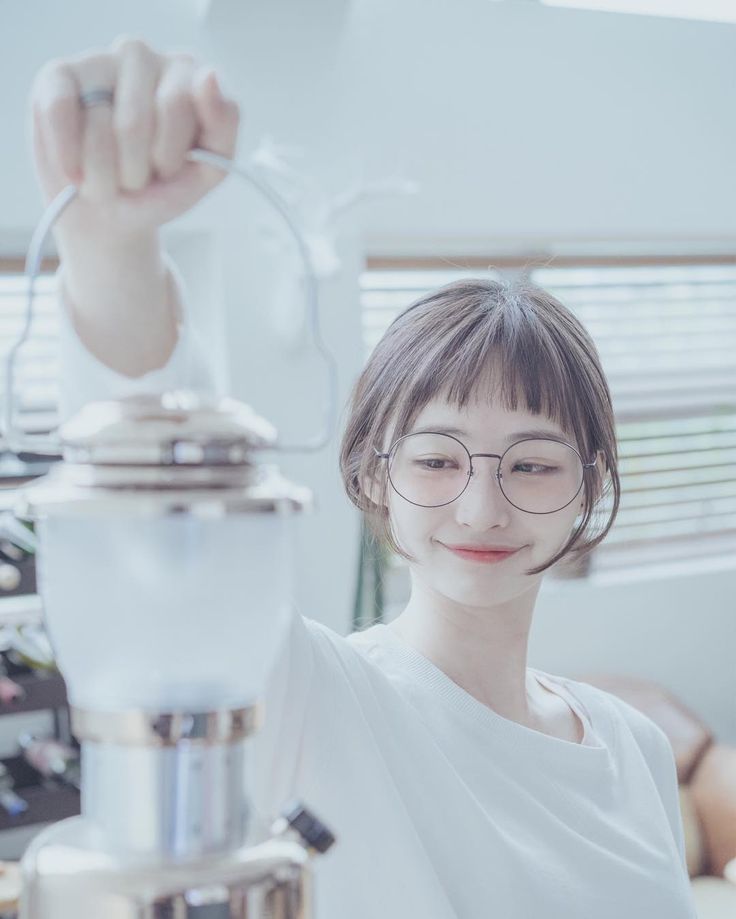 Cô gái bị ném đá vì chê người yêu đi ô tô mà tặng quà 20/10 có 1 triệu 6 - Ảnh 2. Cô gái bị ném đá vì chê người yêu đi ô tô mà tặng quà 20/10 có 1 triệu 6 - Ảnh 2.