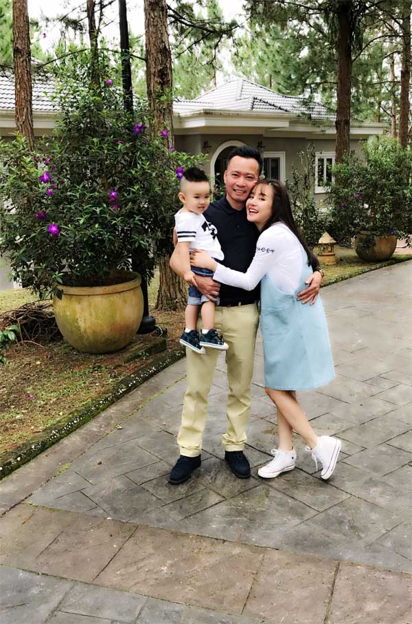 vua cong khai anh chong, vy oanh bi to la 