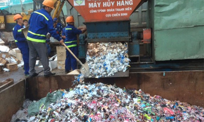 Tiêu hủy lô hàng mỹ phẩm hơn 20 tỉ đồng