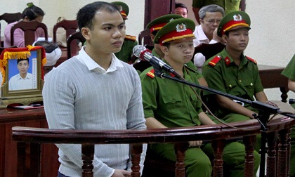 9X lãnh 20 năm tù vì đâm chết người bằng chìa khóa xe máy