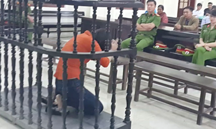 Được phép nói lời cuối cùng, nữ bị cáo chắp tay quỳ lạy xin lỗi phía gia đình nạn nhân