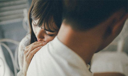 Bị phát hiện ngoại tình, chồng còn đưa ra đề nghị khác người khiến vợ chết đứng