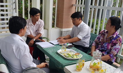 Vỡ 'hụi ma', vợ phó bí thư xã tự tử