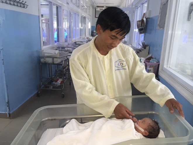  Sự sống mong manh của nữ giáo viên quyết đánh đổi mạng sống của mình để con được chào đời - Ảnh 2.