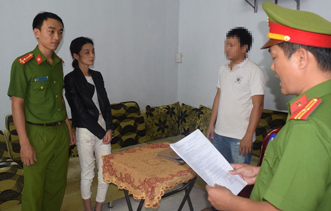 Triệt phá băng nhóm buôn ma túy do 'kiều nữ' 30 tuổi cầm đầu - 1