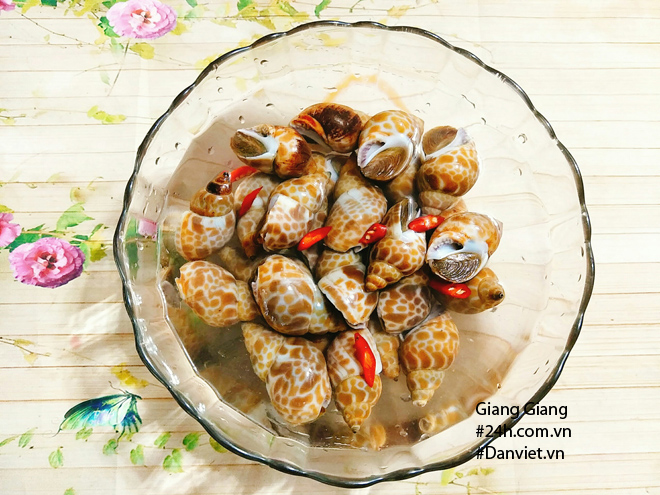 Ốc hương xào sả ớt ngon xuýt xoa ngày gió mùa - 3