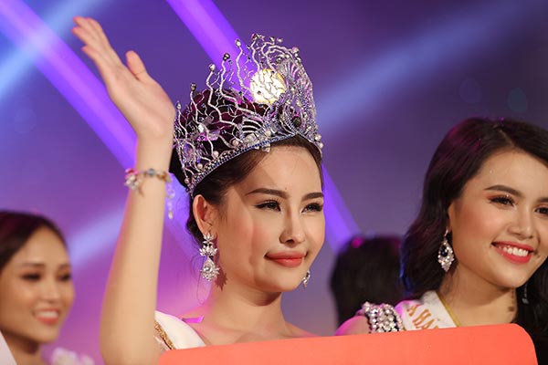 [NÓNG] Đặng Thu Thảo bức xúc BTC Hoa hậu Đại Dương, mong muốn tước vương miện tân Hoa hậu - Ảnh 1.