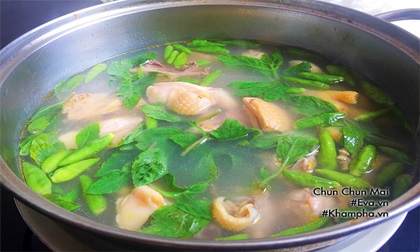 Lẩu gà ớt hiểm dân dã miền Tây tuyệt ngon cho ngày se lạnh