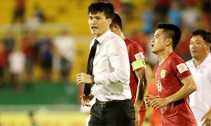 Công Vinh “chơi lớn” để vô địch V-League: Bao nhiêu tiền cho đủ?
