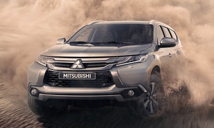 Mitsubishi Pajero Sport GT 2017 giá 911 triệu đồng