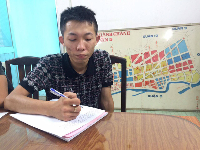 Đột kích nhà hàng ở trung tâm Sài Gòn, tạm giữ 37 người trong đó 24 người dương tính với ma túy - Ảnh 2.