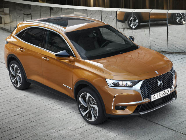 SUV thể thao DS7 Crossback giá từ 837 triệu đồng - 1