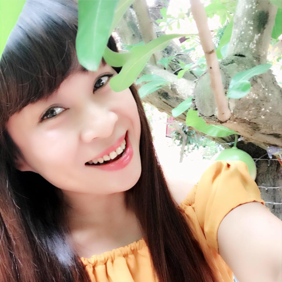 dan mang tranh cai nay lua anh dau la ba me u50, dau la con gai? hinh anh 3
