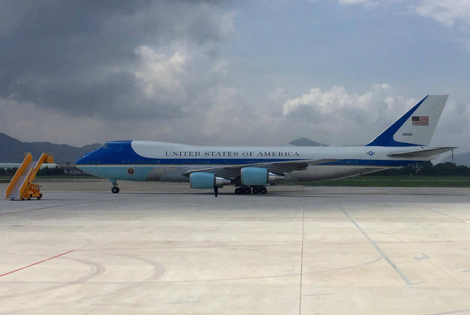nhung hinh anh dau tien cua tong thong donal trump tai da nang - 1
