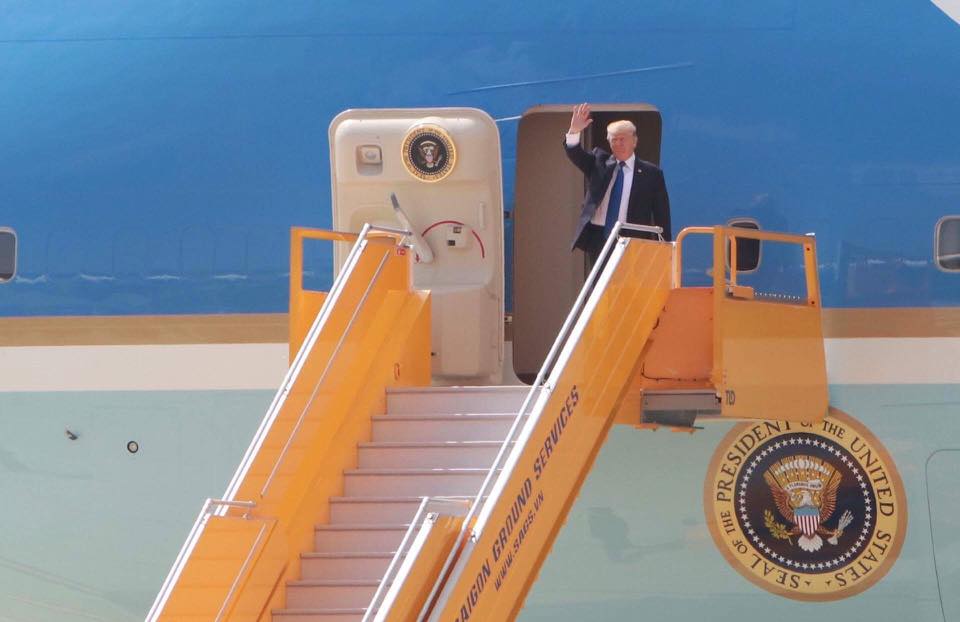 nhung hinh anh dau tien cua tong thong donal trump tai da nang - 2