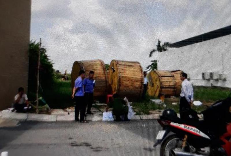 Băng nhóm đi ô tô, trói hai bảo vệ, cướp tài sản trị giá 2,5 tỷ ở Sài Gòn - 1