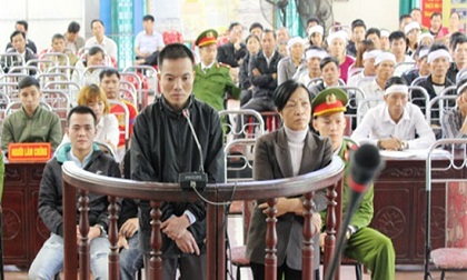 Ngày đền tội của kẻ sát hại người tình của mẹ