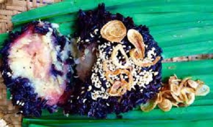 Nhâm nhi xôi khúc nếp than béo bùi ngày lạnh