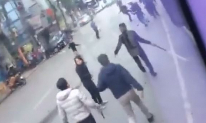 Quảng Nam: Hai nhóm thanh niên dùng súng, mìn “huyết chiến” như phim hành động