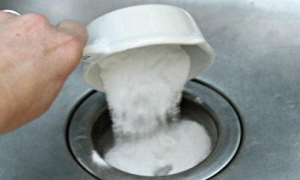 Nghệ An: Ăn nhầm gói thông bồn cầu, 3 trẻ mầm non nhập viện cấp cứu