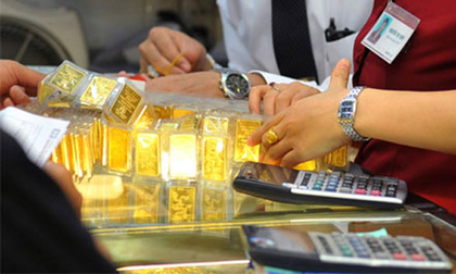 Giá vàng hôm nay 21/11: Bất ổn USD - Euro, vàng chao đảo