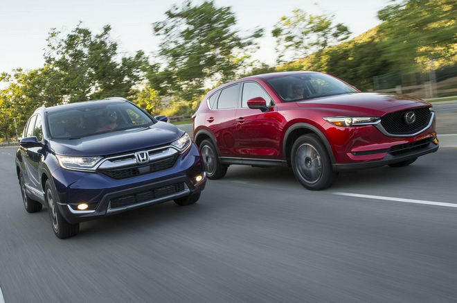 Honda CR-V 2017 & Mazda CX-5 2017: Xe nào tốt hơn? - 3