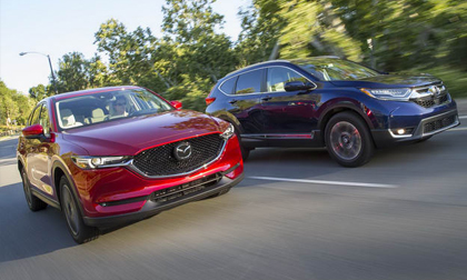 Honda CR-V 2017 & Mazda CX-5 2017: Xe nào tốt hơn?